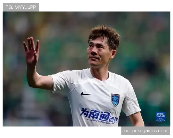 观察到南通支云重点演练了前场丢球后的立即反抢与压迫 观察到南通支云重点演练了前场丢球后的立即反抢与压迫